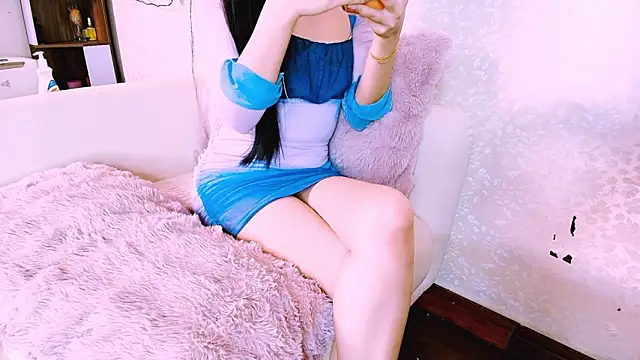 Snapshot of Lee_Mi chatting on 02-04-26, 04:57 Lee Mi online show from 02-04-26, 04:57