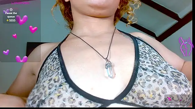 Snapshot of Eva_Hoot chatting on 03-10-25, 01:32 Eva Hoot online show from 03-10-25, 01:32