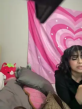 Snapshot of ThickerThanYoBitch chatting on 03-07-25, 03:07 ThickerThanYoBitch online show from 03-07-25, 03:07