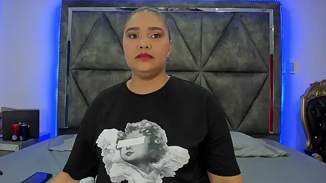 Danielaandximena online show from 12-23-24, 02:56