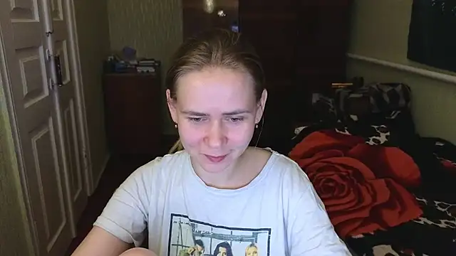 Snapshot of Riley_Roo chatting on 12-13-24, 09:52 Riley Roo online show from 12-13-24, 09:52