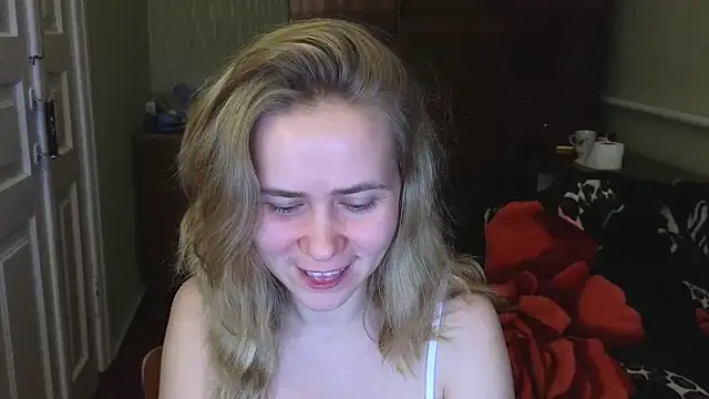 Snapshot of Riley_Roo chatting on 12-14-24, 06:41 Riley Roo online show from 12-14-24, 06:41