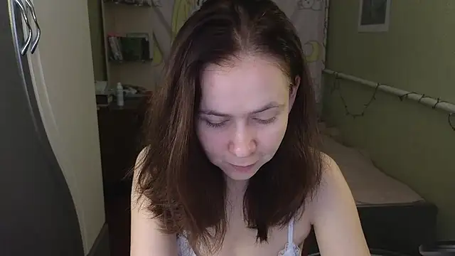 Snapshot of Riley_Roo chatting on 10-20-25, 08:15 Riley Roo online show from 10-20-25, 08:15