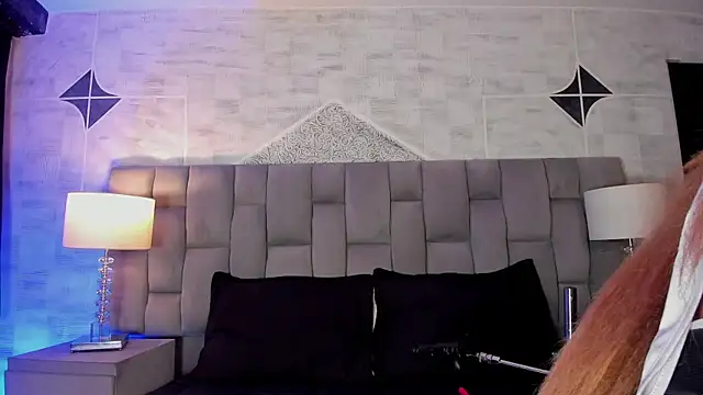 Elena-Rosse online show from 04-14-26, 12:27