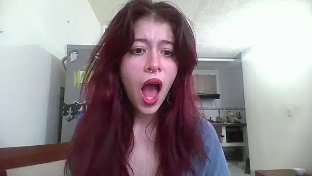 SuzzyyM online show from 02-13-25, 09:38