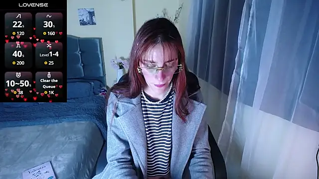 IsaBaileys  online show from 02-18-26, 05:14