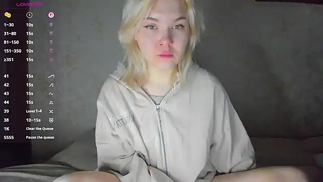 Snapshot of Dopaminegirl chatting on 03-02-26, 08:26 Dopaminegirl online show from 03-02-26, 08:26