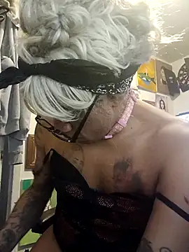 Snapshot of Mune_Raez_6 chatting on 09-28-25, 07:03 Mune Raez 6 online show from 09-28-25, 07:03