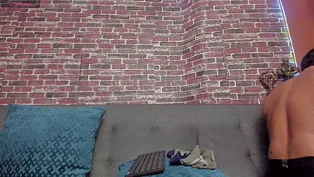 curt xxx online show from 01-17-25, 04:39