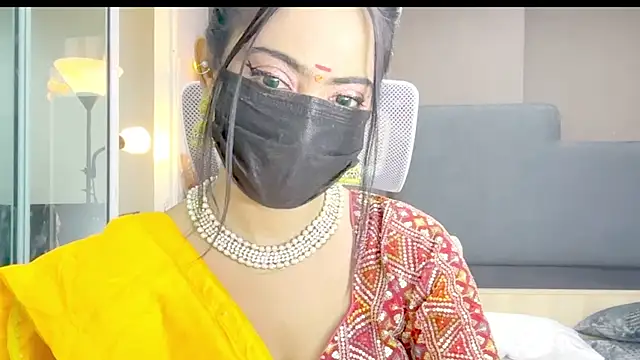 Snapshot of Monalisadon018 chatting on 01-16-26, 04:05 Monalisadon018 online show from 01-16-26, 04:05