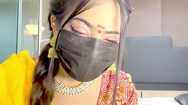 Snapshot of Monalisadon018 chatting on 01-16-26, 04:44 Monalisadon018 online show from 01-16-26, 04:44