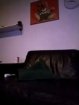 Knuffelstaaf123 online show from 12-01-25, 04:01