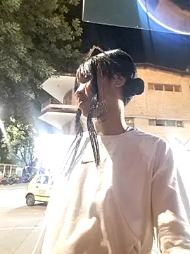 Snapshot of Honey-420- chatting on 11-01-25, 11:51 Honey-420- online show from 11-01-25, 11:51