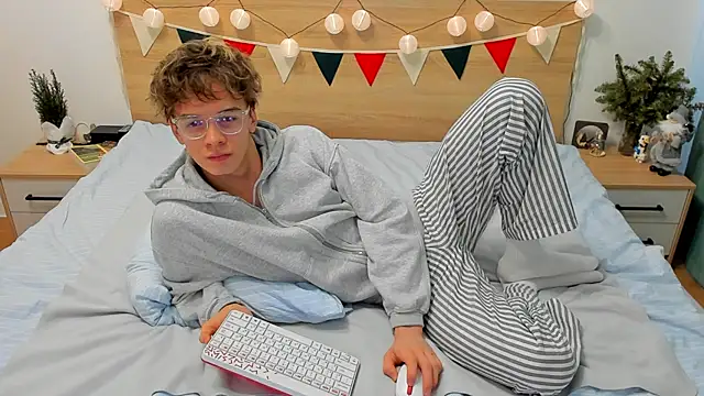 Fandi 777 online show from 01-08-25, 09:53