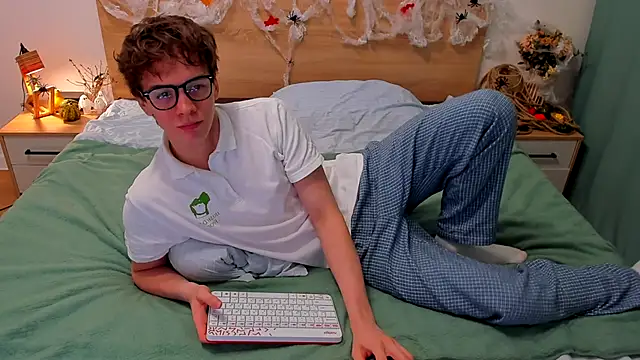 Fandi 777 online show from 11-07-25, 06:02