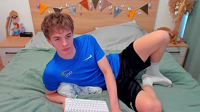 Fandi 777 online show from 02-20-26, 11:00