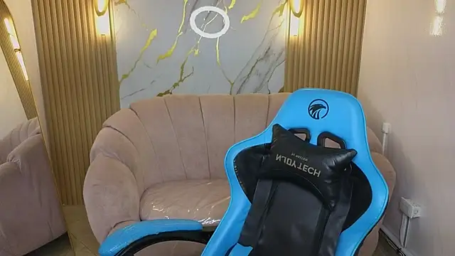  mia collins b  online show from 11-29-25, 01:14