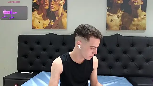 Snapshot of Cristian_Delgado chatting on 01-04-25, 06:09 Cristian Delgado online show from 01-04-25, 06:09