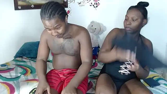 Snapshot of sexxxtreeme_ chatting on 10-06-25, 09:07 sexxxtreeme online show from 10-06-25, 09:07