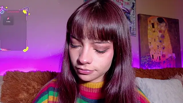 Snapshot of maryberry__ chatting on 10-01-25, 04:07 maryberry   online show from 10-01-25, 04:07