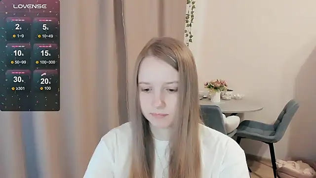 Snapshot of Alyaley chatting on 01-06-26, 10:19 Alyaley online show from 01-06-26, 10:19