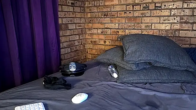 Astoria Moon online show from 12-13-24, 07:10