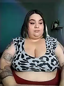 Snapshot of tiffany_laurens chatting on 02-02-25, 05:42 tiffany laurens online show from 02-02-25, 05:42