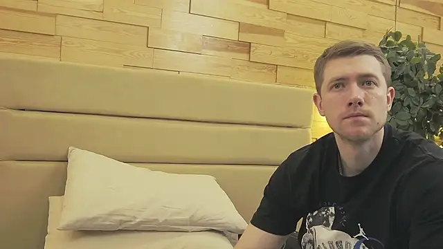 EthanPinkman online show from 11-30-25, 04:16