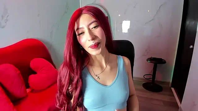Snapshot of LilithCooperr_ chatting on 10-21-25, 10:32 LilithCooperr online show from 10-21-25, 10:32