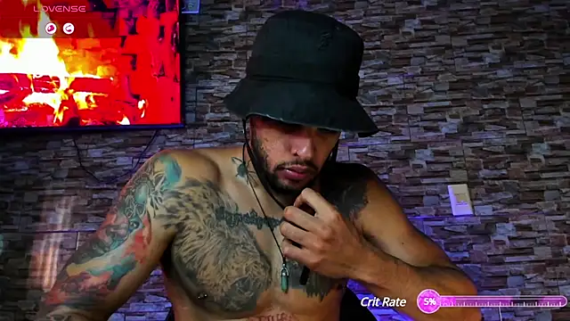 Snapshot of Seth_Owner chatting on 01-25-25, 01:52 Seth Owner online show from 01-25-25, 01:52