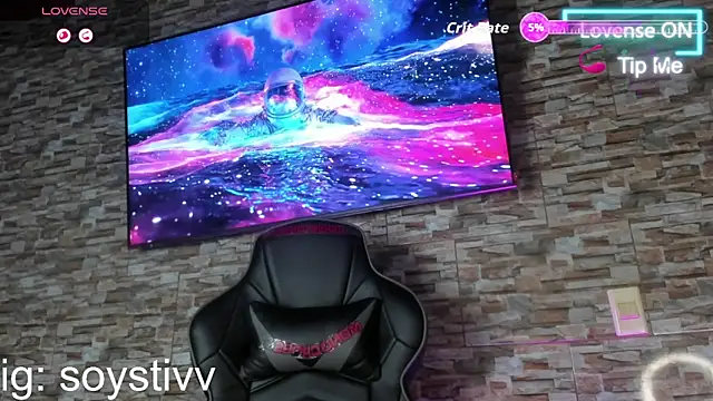 Snapshot of Seth_Owner chatting on 09-27-25, 01:43 Seth Owner online show from 09-27-25, 01:43