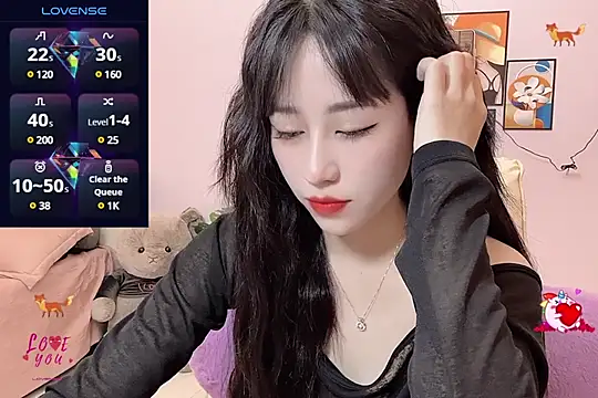  LLisa  online show from 03-10-25, 06:56