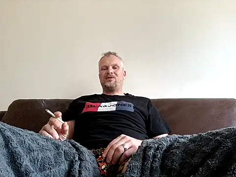 Heidemensch online show from 03-20-25, 02:32