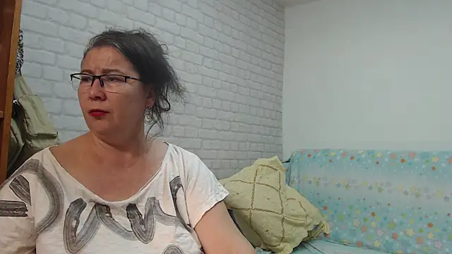 EmmaSquirt online show from 12-26-24, 05:51