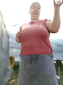 EmmaSquirt online show from 02-26-25, 11:30