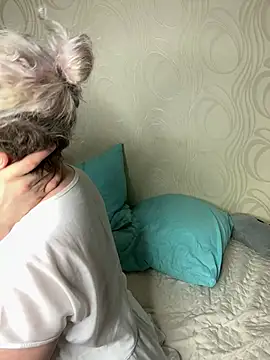 MrMrsRight online show from 02-21-25, 09:11