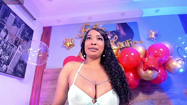 Snapshot of Aliisson_Cruz chatting on 11-07-25, 02:44 Aliisson Cruz online show from 11-07-25, 02:44