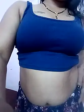 Snapshot of Beauty-khan chatting on 02-28-25, 02:53 Beauty-khan online show from 02-28-25, 02:53