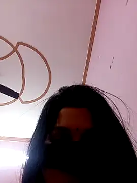 Snapshot of Beauty-khan chatting on 03-07-25, 10:10 Beauty-khan online show from 03-07-25, 10:10