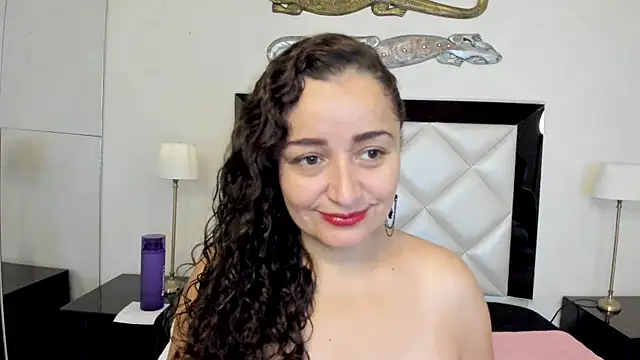  luna  sweet  online show from 02-22-25, 03:34