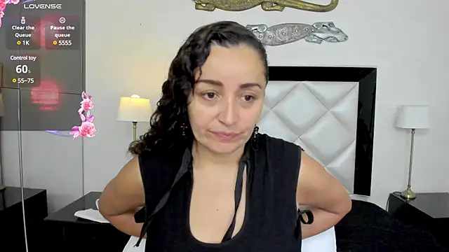  luna  sweet  online show from 03-12-25, 03:24