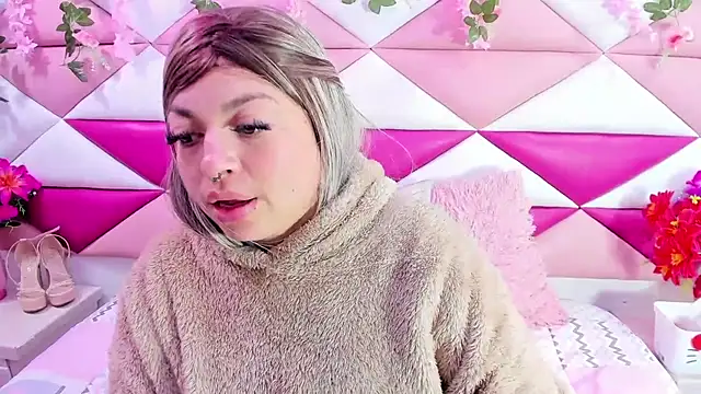 Cocoo Nuth online show from 04-14-26, 03:34