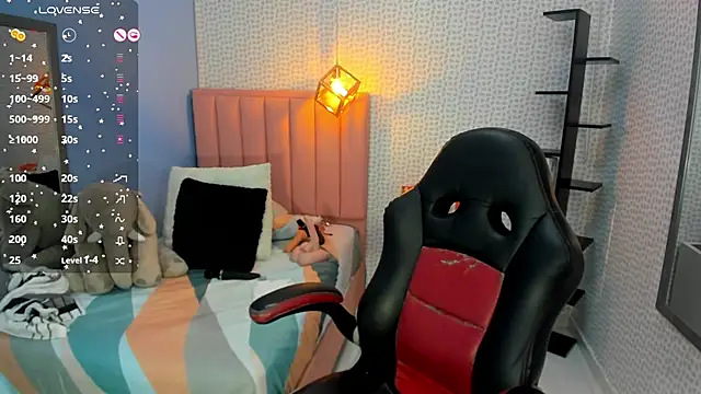 Snapshot of CATIAJONES chatting on 11-07-25, 06:52 CATIAJONES online show from 11-07-25, 06:52