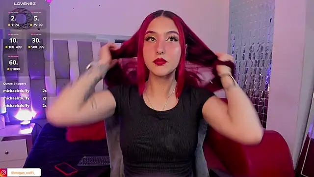 Snapshot of Megan_wolf1_ chatting on 01-10-25, 05:15 Megan wolf1  online show from 01-10-25, 05:15