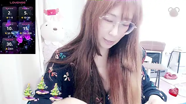 Snapshot of aFanny chatting on 03-09-25, 02:10 aFanny online show from 03-09-25, 02:10