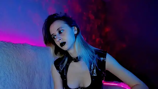 Snapshot of Inner_Light chatting on 12-14-24, 02:53 Inner Light online show from 12-14-24, 02:53