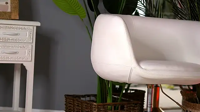 KellyMathews online show from 11-19-25, 03:17