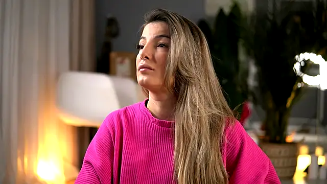 KellyMathews online show from 11-27-25, 03:19