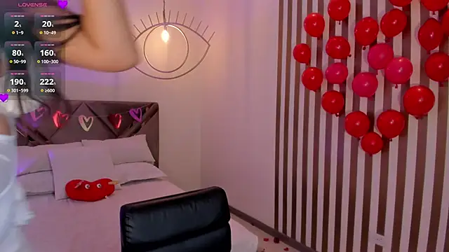 Snapshot of AmberLewis_ chatting on 02-15-25, 03:20 AmberLewis online show from 02-15-25, 03:20