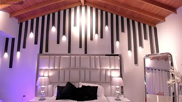 Snapshot of AmberLewis_ chatting on 11-01-25, 03:30 AmberLewis online show from 11-01-25, 03:30